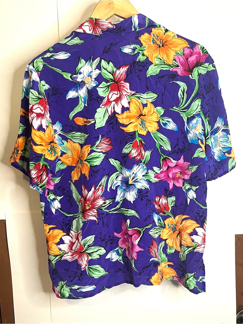 Sellecca Women’s (VTG 12, Fits 6 - 8) Purple Floral Silk Button Up Shirt - Picture 2 of 7